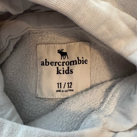 Boys sweatshirt. - Picture 2 of 3